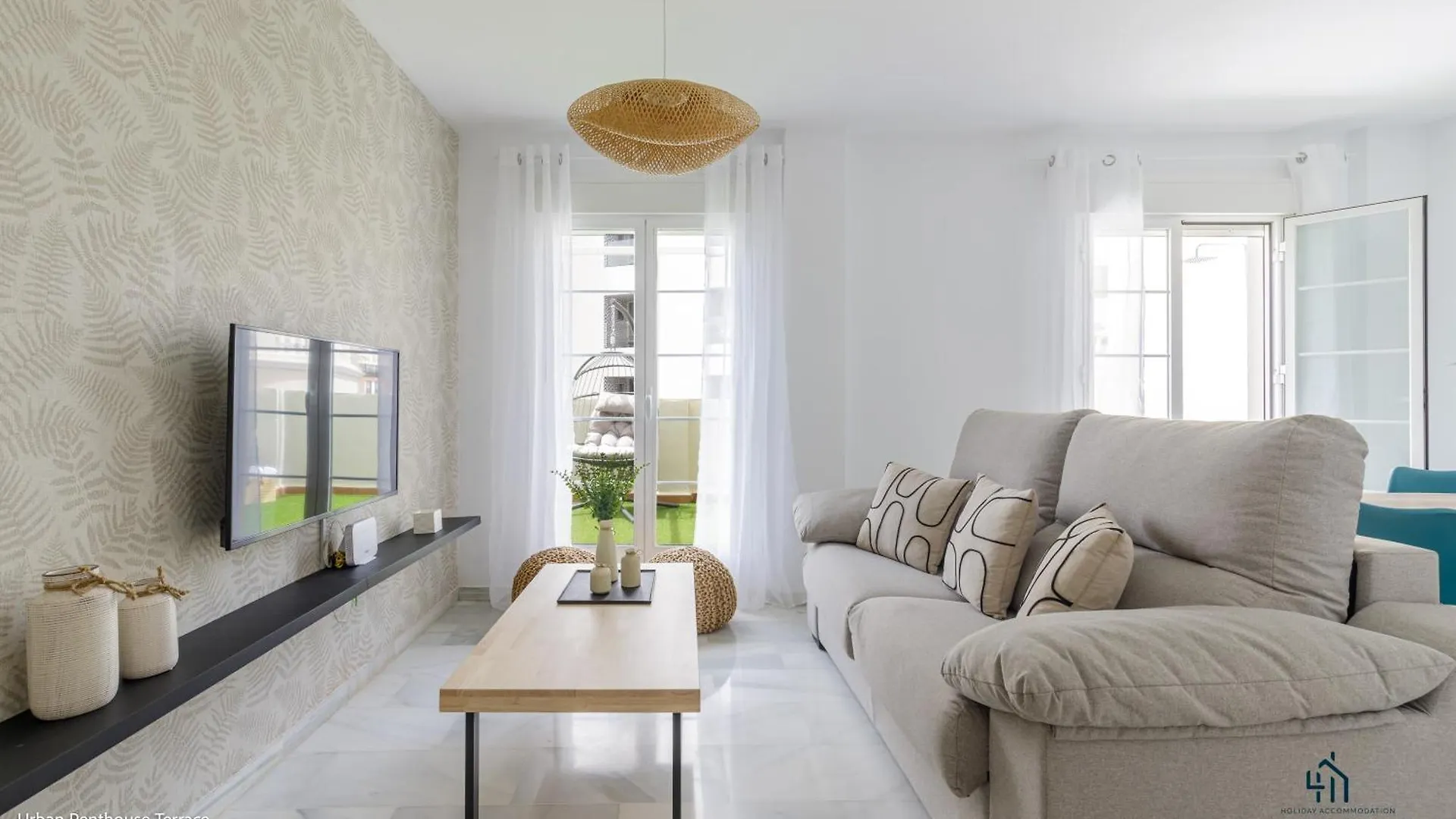 Living4Malaga Urban Apartments إسبانيا