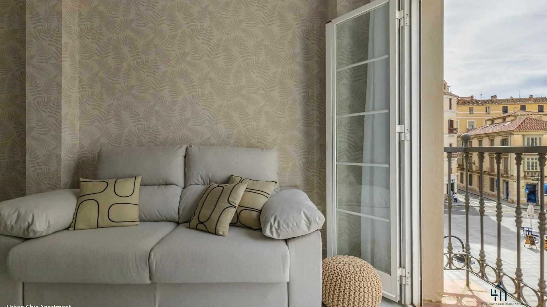 Living4Malaga Urban Apartments مالقة